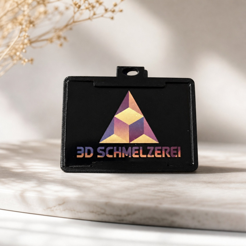 Kartenhalter aus Kunststoff mit Befestigungslasche – Kartenhalter
