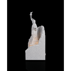 Dekorative Freiheitsstatue Lampe mit RGB-Beleuchtung in aufgebrochener Basis mit Schriftzug United States of America