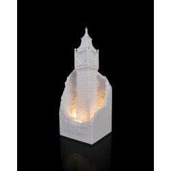 Big Ben Leuchtskulptur mit beleuchtetem Sockel in Felsoptik und Schriftzug England