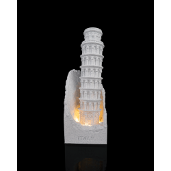 Dekorative Pisa Leuchte mit Schiefem Turm von Pisa, felsartiger Basis, Schriftzug Italy und beleuchtetem Innenbereich