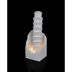 Dekorative Pisa Leuchte mit Schiefem Turm von Pisa, felsartiger Basis, Schriftzug Italy und beleuchtetem Innenbereich