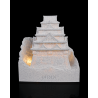Japan Burg LED-Lampe mit reliefreicher Architektur, felsartigem Sockel und Schriftzug JAPAN