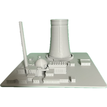 Modell des Kernkraftwerks Isar 2 mit Kühlturm und Gebäuden