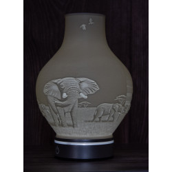 Elefantenlampe in Vasenform als dekorative Designlampe