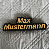 Personalisierter 3D-Namensschriftzug mit den Namen Max und Mustermann