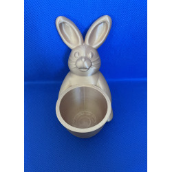 Osterhase mit Becher – dekorative Osterdeko