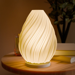 Dekorative spiralförmige RGB-LED-Lampe mit warmem Licht